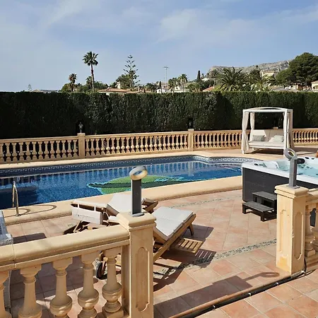 Luxury Villa - Pool, Hot Tub, Aircon, Tvs, Home Cinema, Office, Gbit Internet, Sports Equipment Calp Extérieur photo